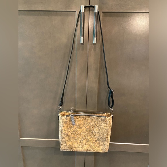 NWT Queork Tan Cork Mini Jackson Crossbody Bag - Picture 2 of 16